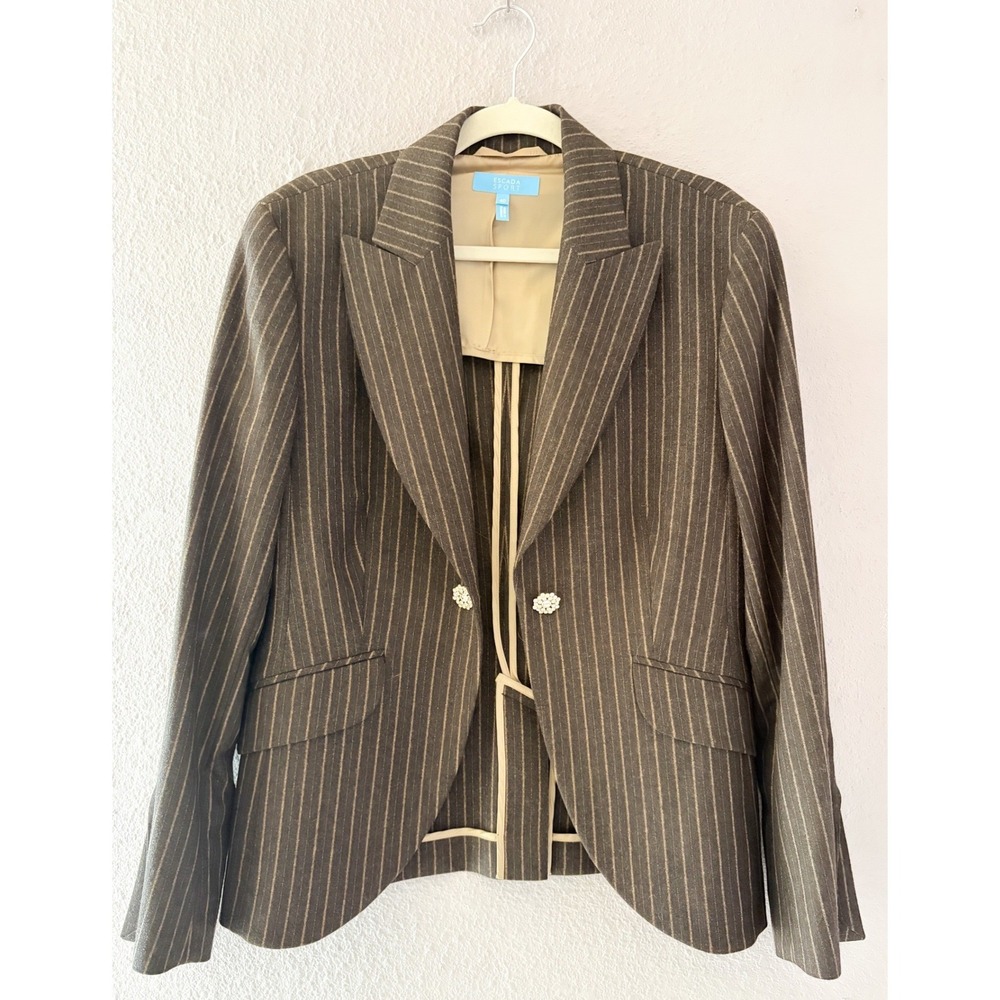 Escada Sport Brown Pinstripe Wool Blazer Jacket Crystals Old Money Academia‎ 40